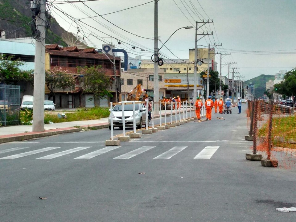 Av.Leitão interditada